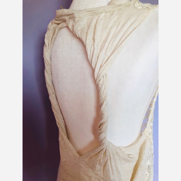 Chloe K lace tank top with open twisted back - Picture 6 of 6